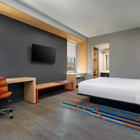 Aloft Columbia Downtown Hotel Exterior photo