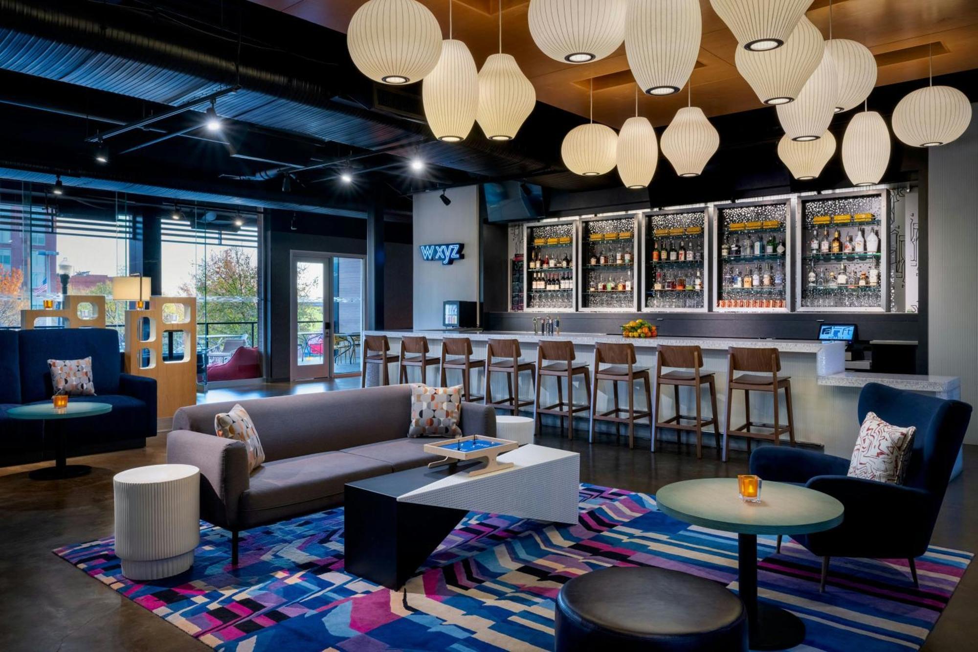 Aloft Downtown 3* Columbia
